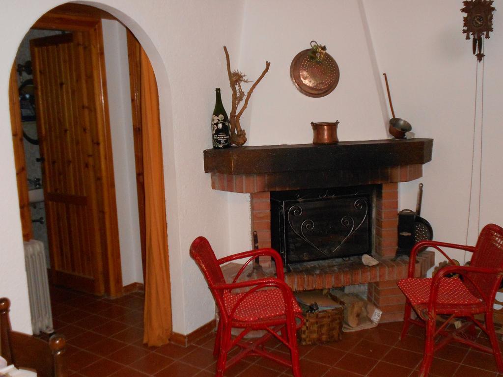 Appartamento Roccione Ovindoli Habitación foto