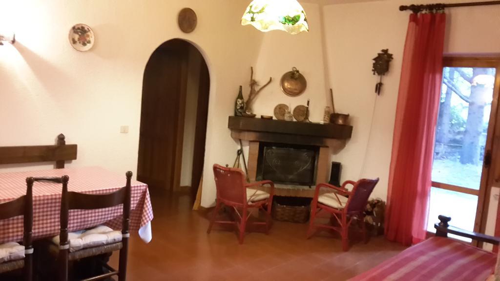 Appartamento Roccione Ovindoli Habitación foto