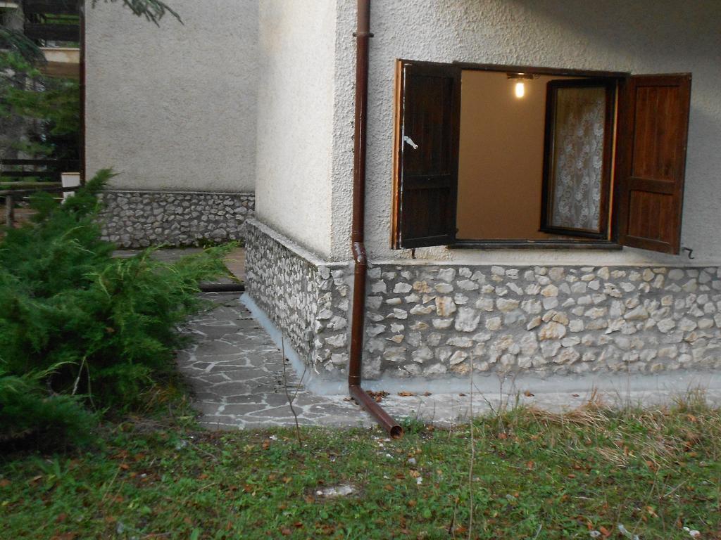 Appartamento Roccione Ovindoli Habitación foto